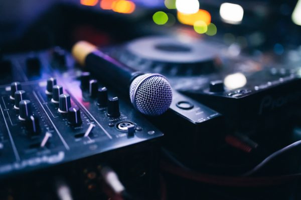 DJ et PHOTOBOOTH pour un événement festif ! – Image 4