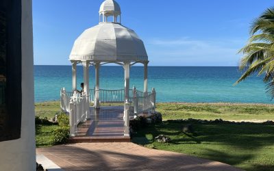 Comment organiser un mariage à destination ?